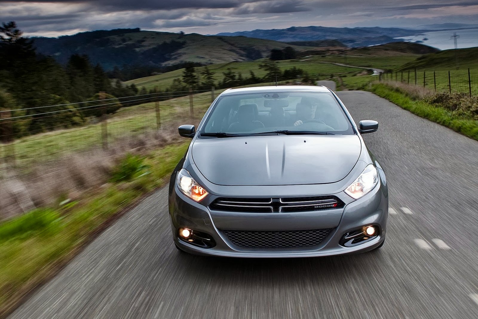 [Dodge-Dart-New-engine-7%255B2%255D.jpg]