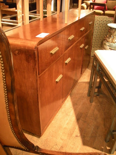 What a beautiful wooden piece.