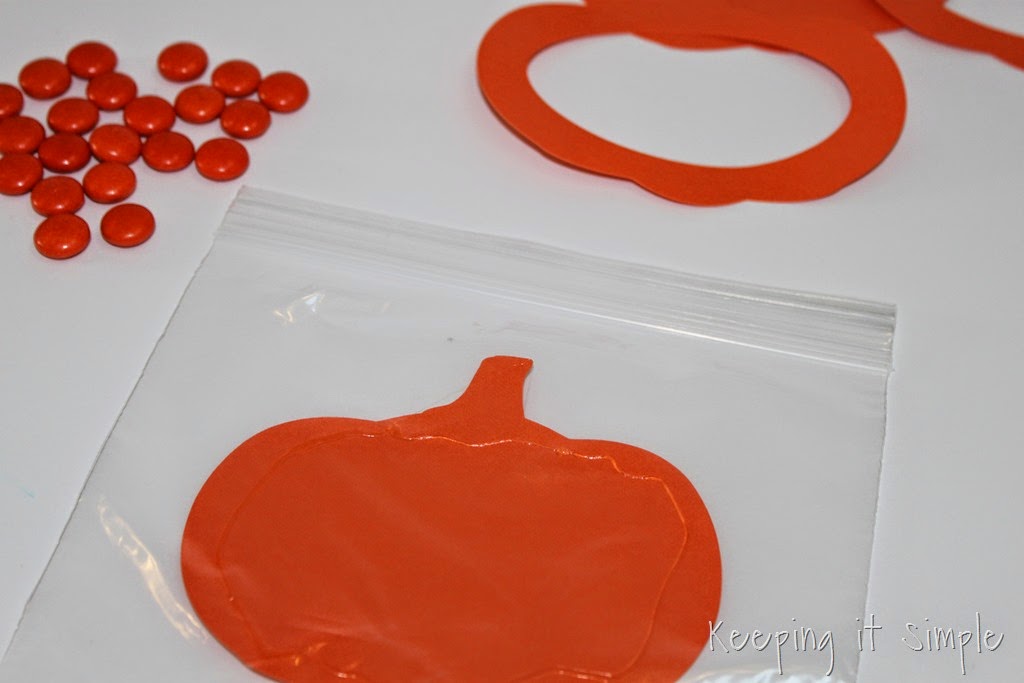 [Easy%2520Thanksgiving%2520Candy%2520Pouches%2520%25285%2529%255B3%255D.jpg]