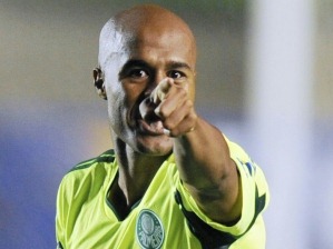 [8524917.marcos_assuncao_palmeiras_ig_esporte_224_299%255B4%255D.jpg]