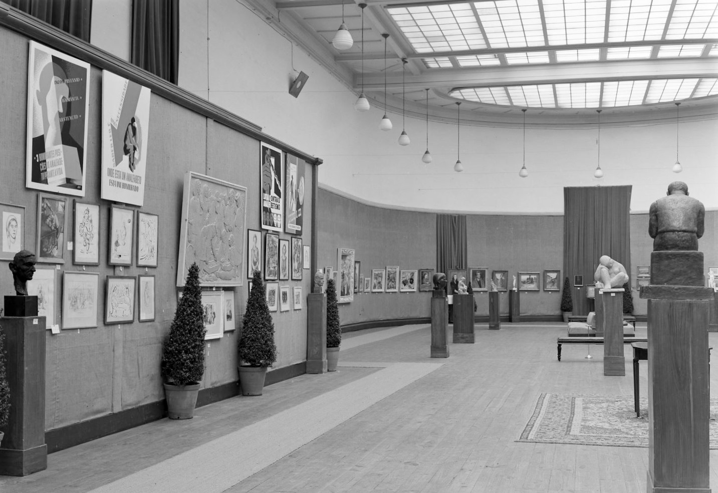 [1947-Expo-Geral-de-Artes-plsticas.jpg]