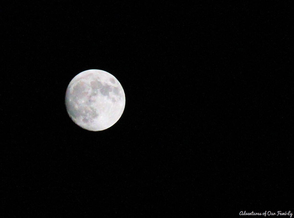 [moon%255B9%255D.jpg]