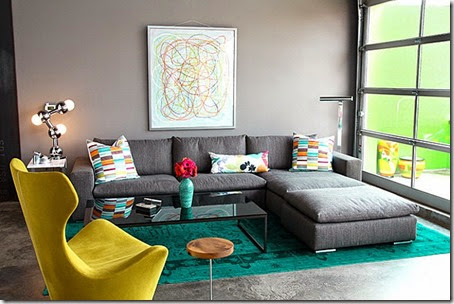 Modern-living-room-with-green-overdyed-rug