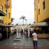 Uma das Ruas de acesso à Plaza de Armas - Lima - Peru