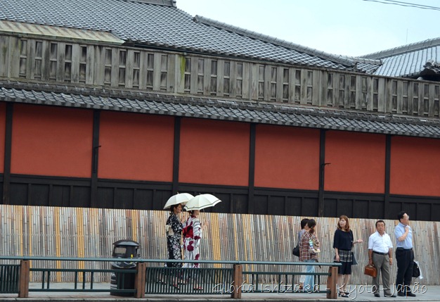 Gloria Ishizaka -andando por Kyoto - 4