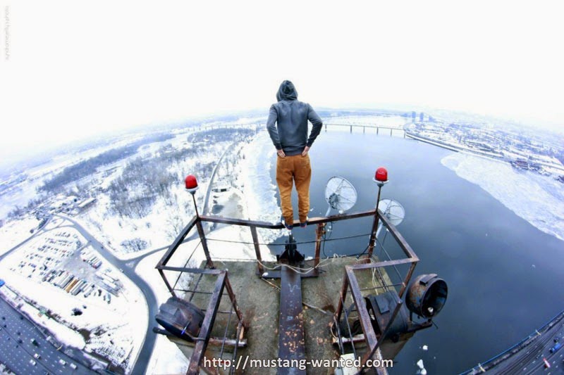 [extreme-rooftopping-skywalking-photo%255B35%255D.jpg]