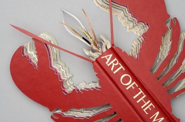 [astonishing_book_sculptures_640_153.jpg]