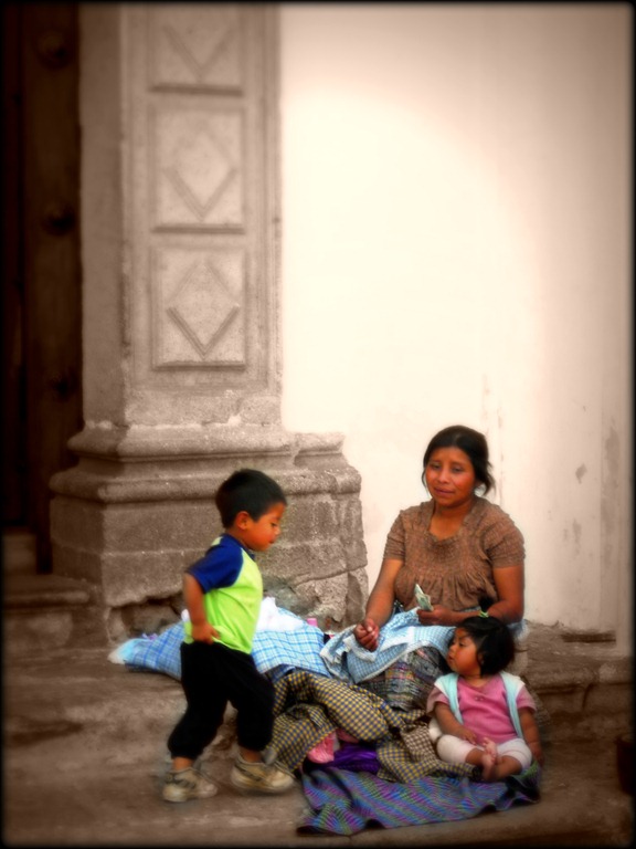 [guatefam%255B3%255D.jpg]