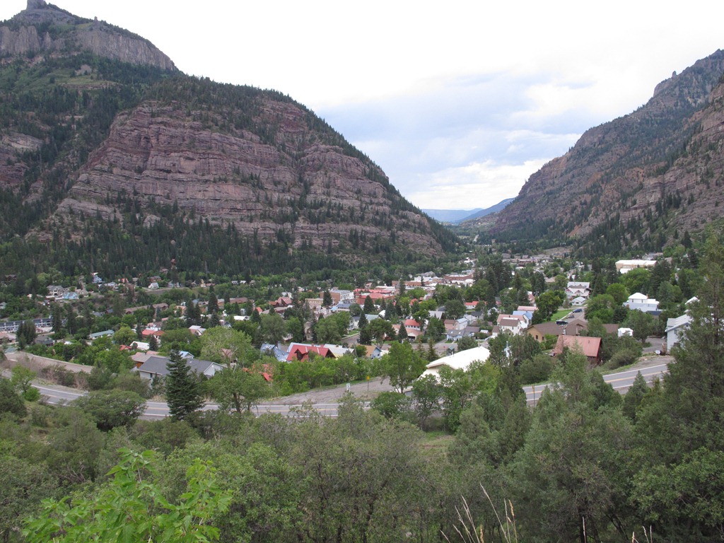[337-Ouray-from-above4.jpg]