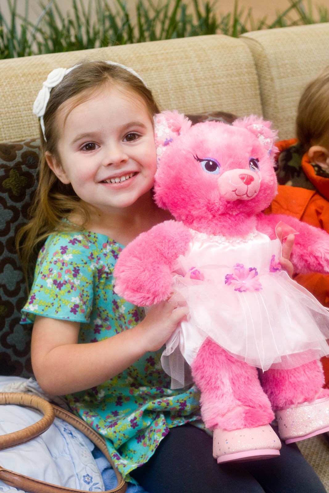 [12%252031%252012_build%2520a%2520bear%2520tess%2520w%2520pink%255B4%255D.jpg]