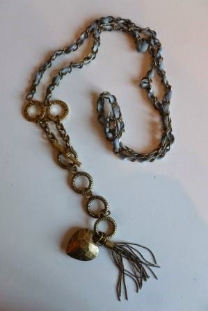 [altered%2520necklace%25201%255B5%255D.jpg]