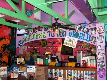 [tijuana-flats-inside%255B6%255D.jpg]