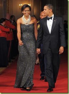 michella-obama-at-inaugural-ball