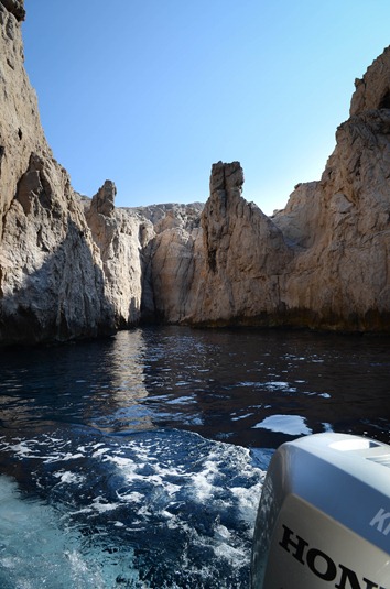 [Marseille%2520cliffs%2520water2%255B4%255D.jpg]