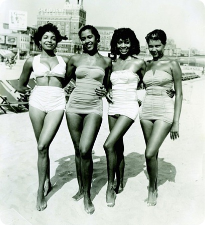 2010-10-01-FourwomenAtlanticCityca.1960sbyJohnW.Mosley