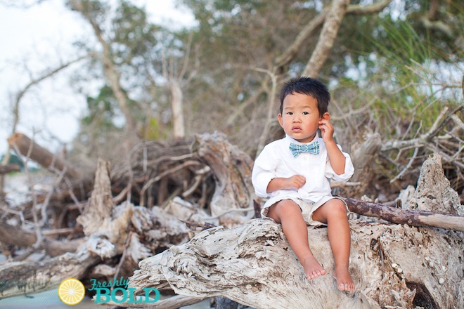 [Family%2520Beach%2520Portraits%2520by%2520Freshly%2520Bold-0090%255B3%255D.jpg]