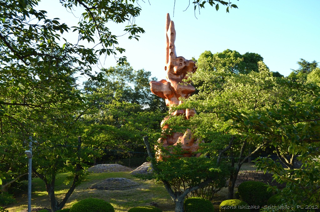 [Gloria%2520Ishizaka%2520-%2520SEITI%2520-%2520escultura%2520do%25202%25C2%25BA%2520fundador%255B8%255D.jpg]