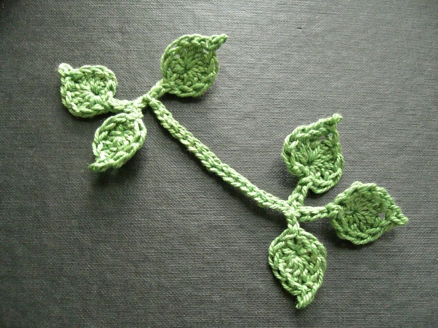 [CrochetedRoseleaves3.jpg]