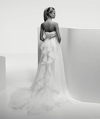 Modelo Valdemar - Vestidos de novia Avance Manuel Mota 2009