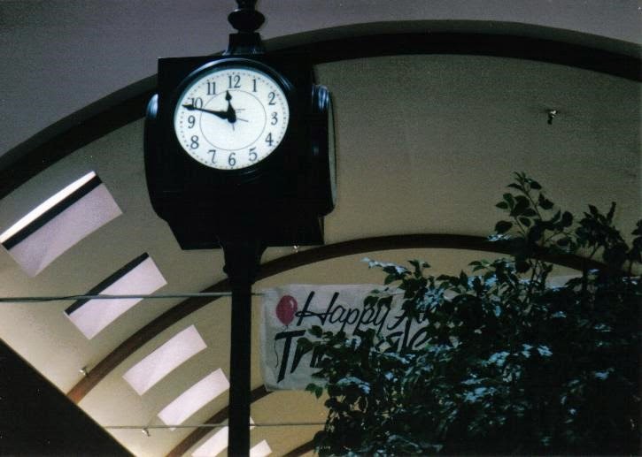 [Triangle-Mall-Clock-November-19952.jpg]