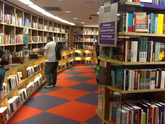 Livraria Cultura em Curitiba - Foto via @ShoppingCtba