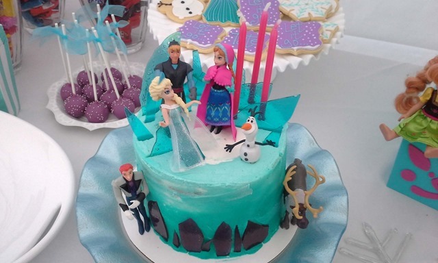 Anna Elsa Frozen Cake