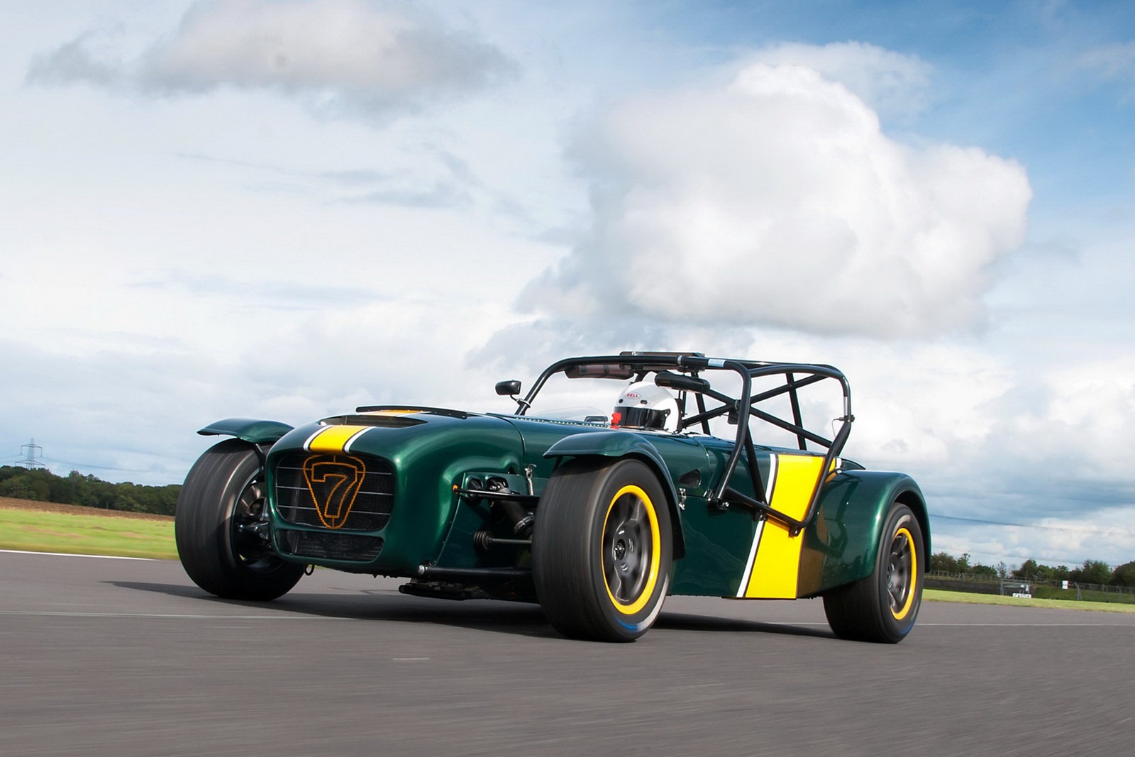 Caterham-7-Superlight-R600-3%255B3%255D.jpg