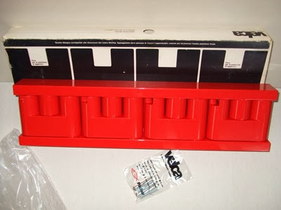 Red Velca MiniVip coat rack with packaging 5 Red Velca MiniVip coat rack with packaging 5