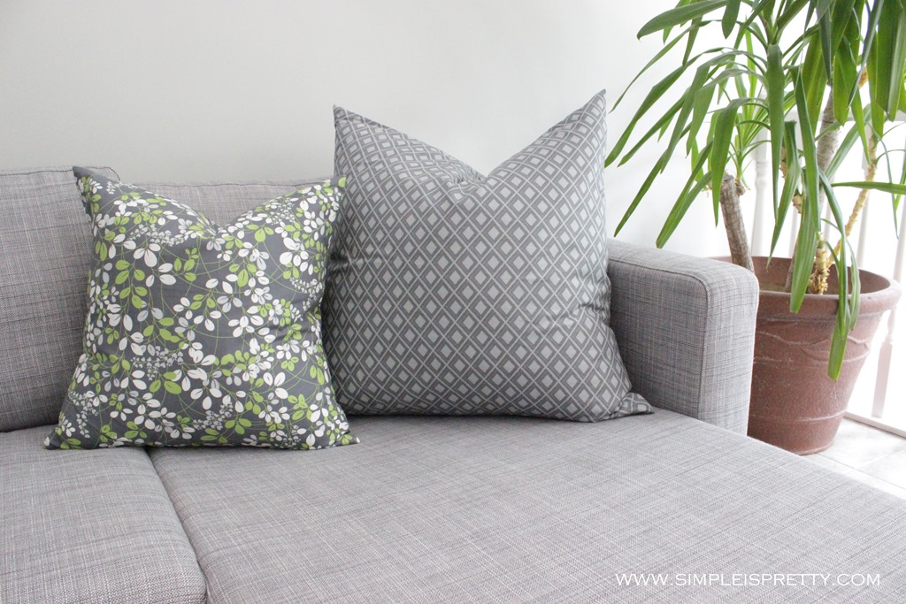 [Pillows%2520on%2520Chaise%255B5%255D.jpg]