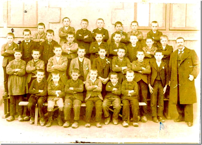 1898 Ecole garçons treillières avec Francis Garin, instituteur