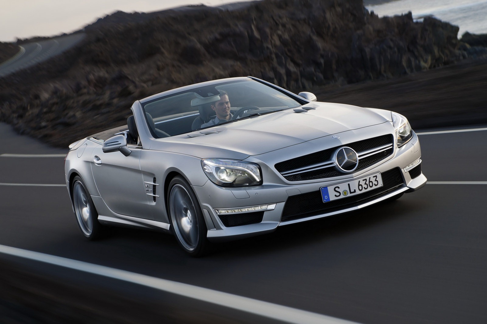 2013-Mercedes-SL63-AMG-7[2].jpg
