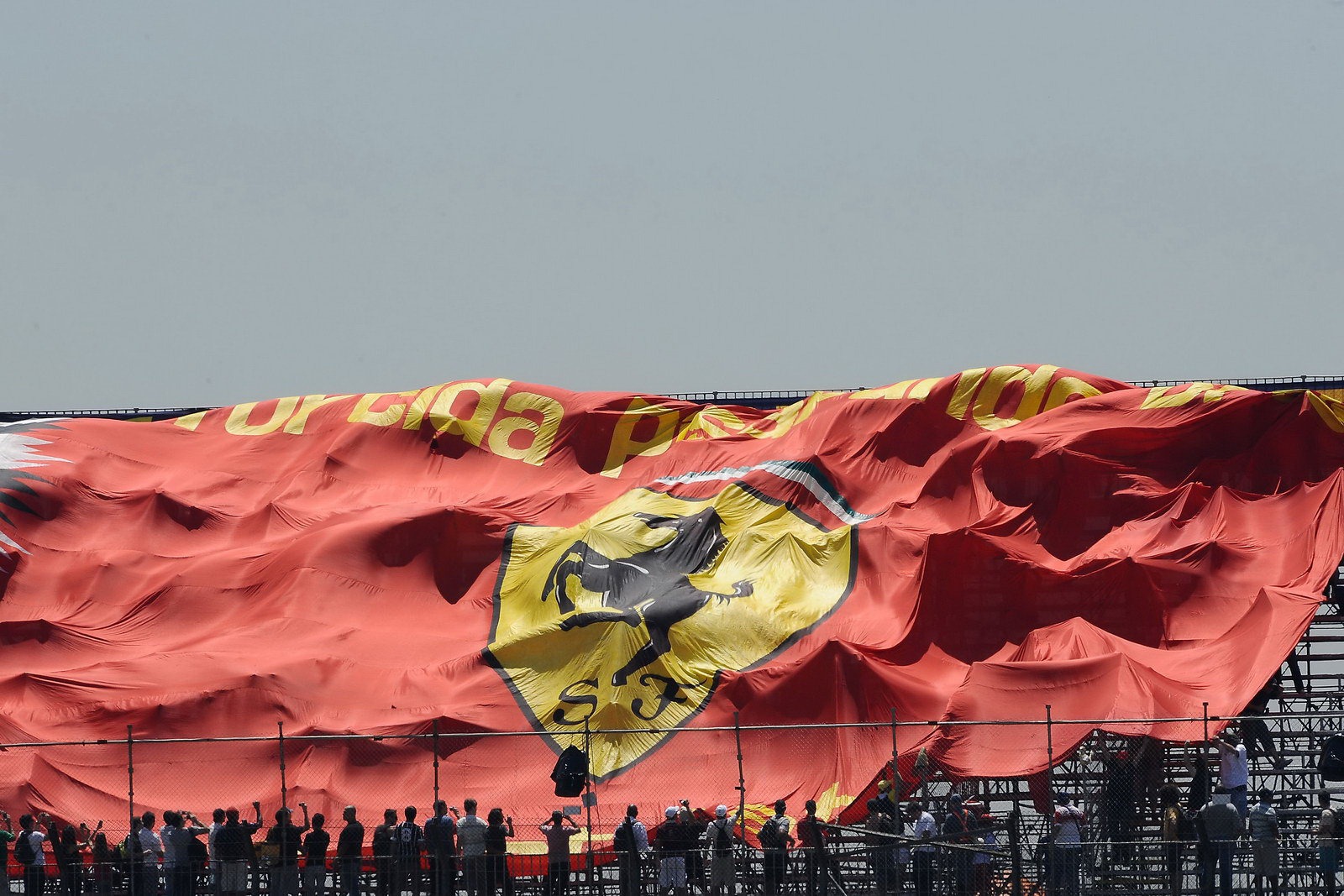 [F1-Brazil-Ferrari-1%255B2%255D.jpg]