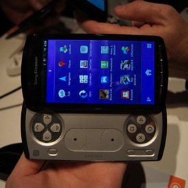 [316658-sony-ericsson-xperia-play%255B3%255D.jpg]