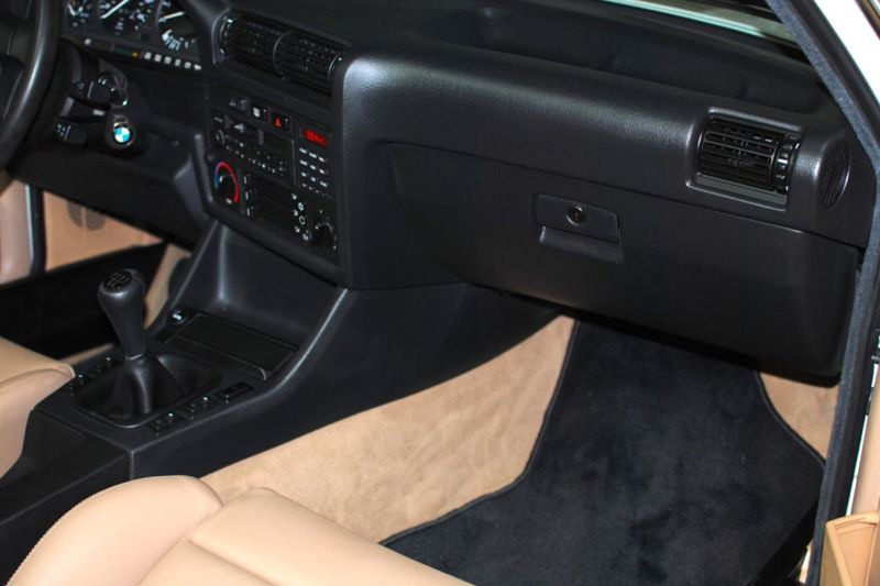 [1993-BMW-325i-Convertible-19%255B3%255D.jpg]