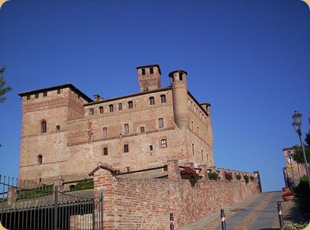 Piemonte_Castle_of_Grinzane_Cavour