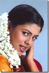 Tamil_actress_Iniya_still