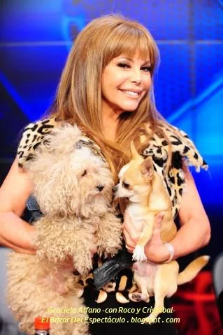Graciela Alfano -con Roco y Crist¢bal-.JPG