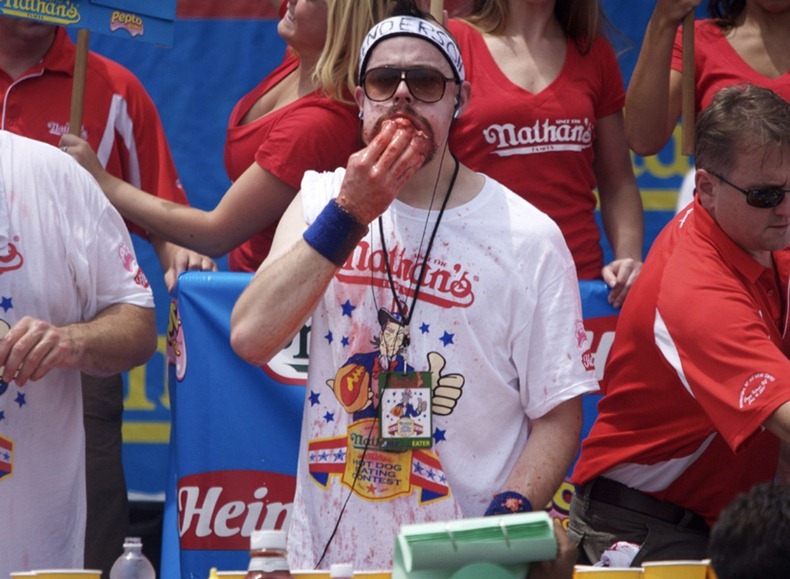 hot-dog-eating-contest6
