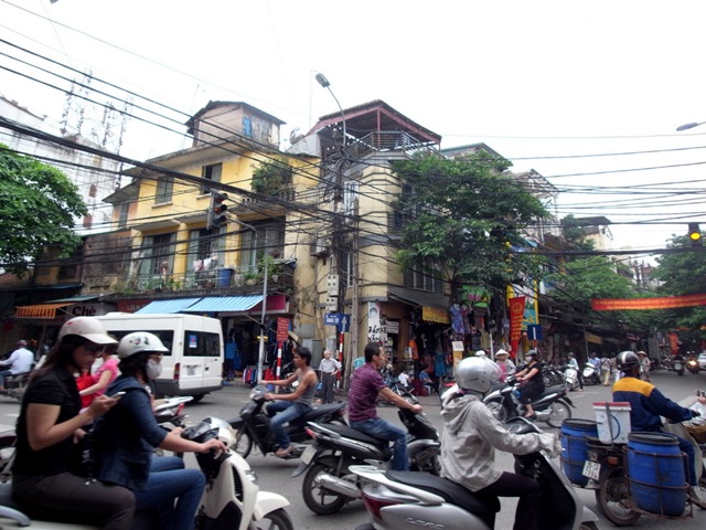 [R00244006.jpg]