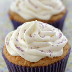 Peanut Butter Marshmallow Fluff Cupcakes