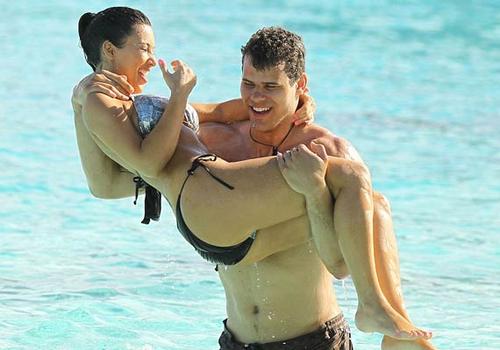 kris humphries honeymoon photos 3.jpg