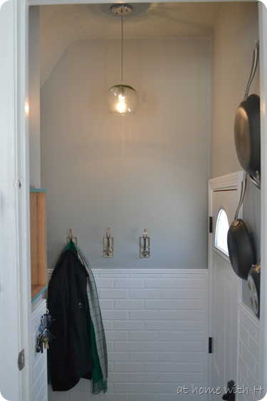 entrymakeover_fullview_athomewithh entrymakeover_fullview_athomewithh