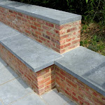 3 - Couvre-mur et banc meulés sur une terrasse