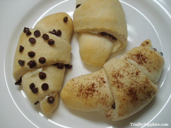 [Chocolate%2520Chip%2520Cream%2520Cheese%2520Rolls%252005%255B4%255D.jpg]