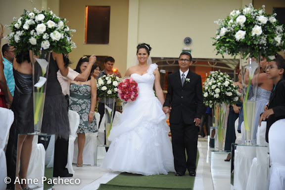 2012-01-13-mary-ann-e-alysson-200.jpg