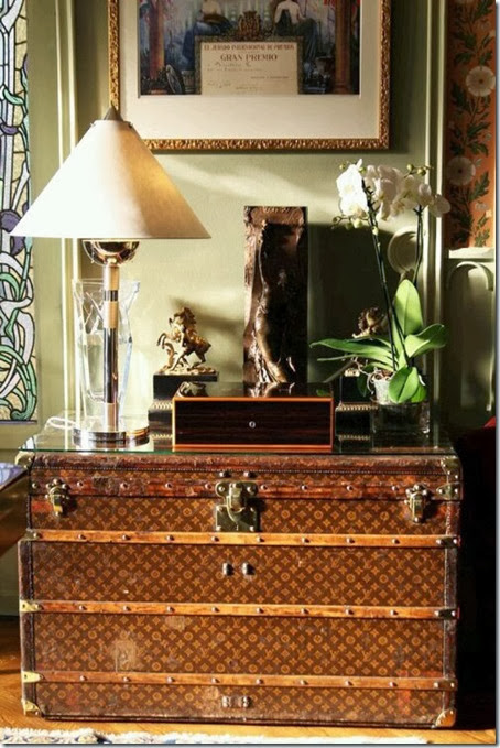 Louis-Vuitton-Trunk-Table