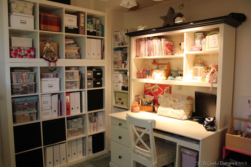 [Studio%2520desk%2520view%25201%255B8%255D.jpg]