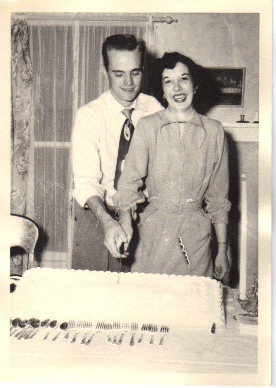 [Mom%2520and%2520Dad%2520and%2520Wedding%2520Cake%255B3%255D.jpg]