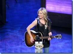 9135 Nashville, Tennessee - Grand Ole Opry radio show - Sunny Sweeney