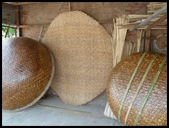 Vietnam, Phan Thiet, Making a coracle, 24 August 2012 (3)